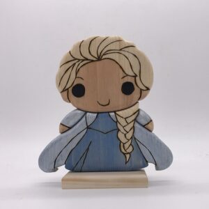 Elsa in legno creazione artigianale