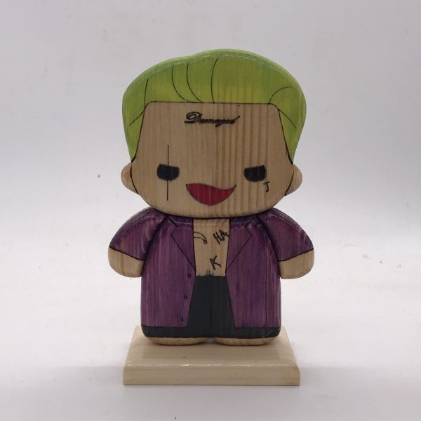 Joker in legno Suicide Squad, creazione artigianale