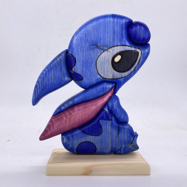Stitch in legno creazione artigianale