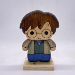 Harry Potter in legno creazione artigianale