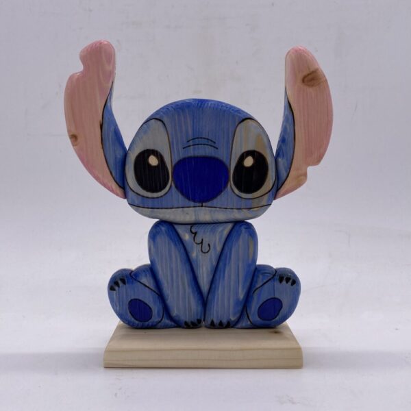 Stitch in legno creazione artigianale