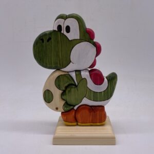 Yoshi con uovo in legno creazioni artigianali