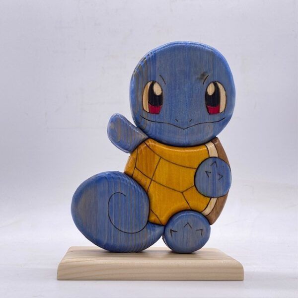 Squirtle in legno creazione artigianale