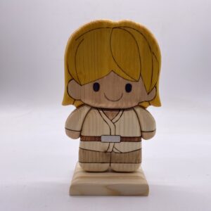Luke skywalker in legno creazione artigianale